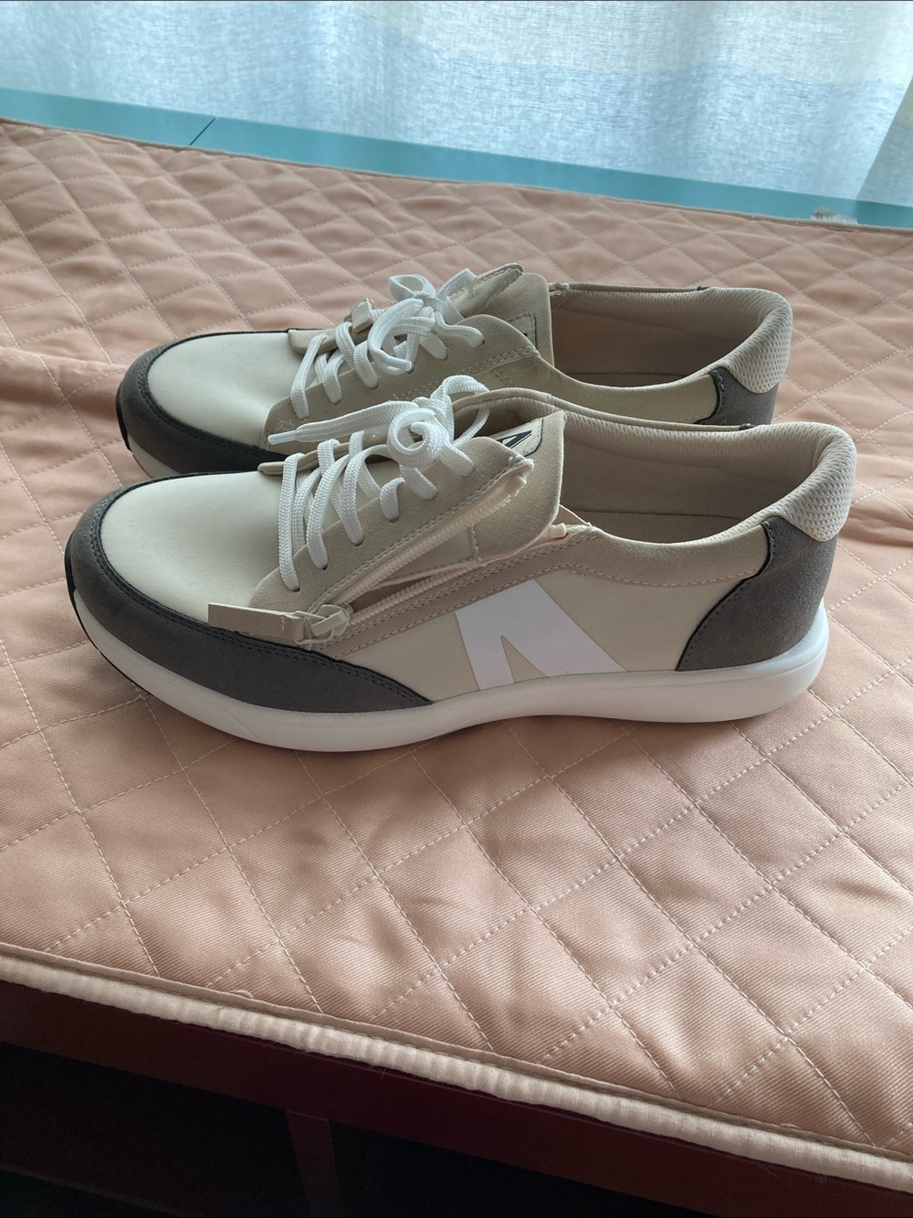 Alegria tennis shoes size 9 - Picture 2 of 7